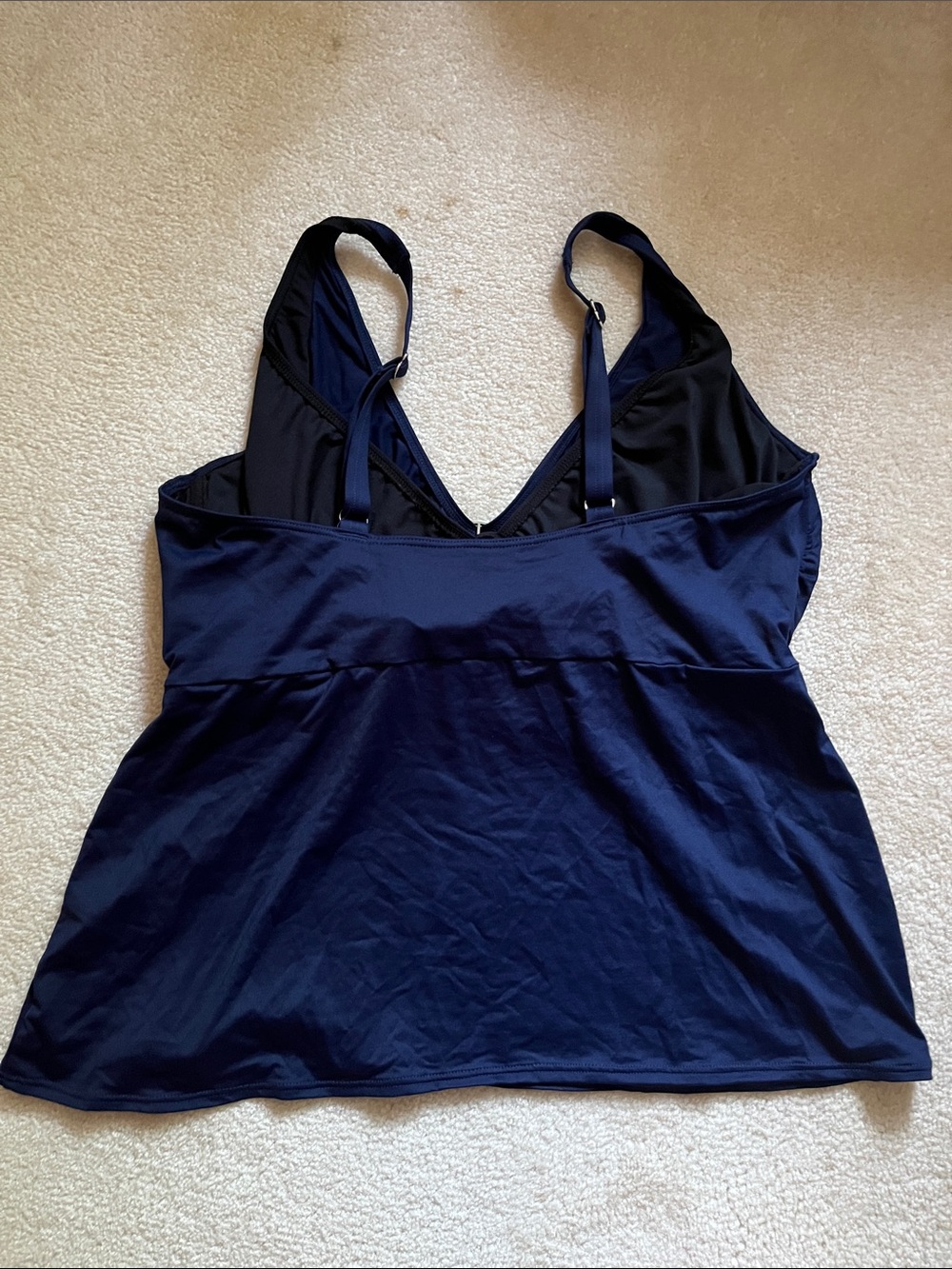 Navy Blue Women’s V-Neck Tankini top with Decorative Ring Sz 38DD - Picture 2 of 4